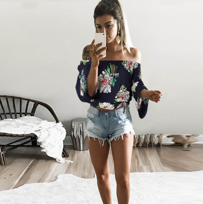 Blusa de gasa con estampado de flores y con hombros al descubierto