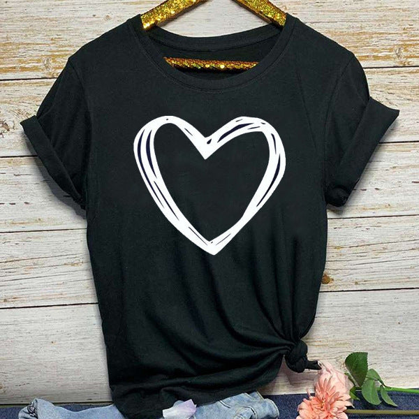 Camiseta manga corta estilo casual, dibujo de corazón